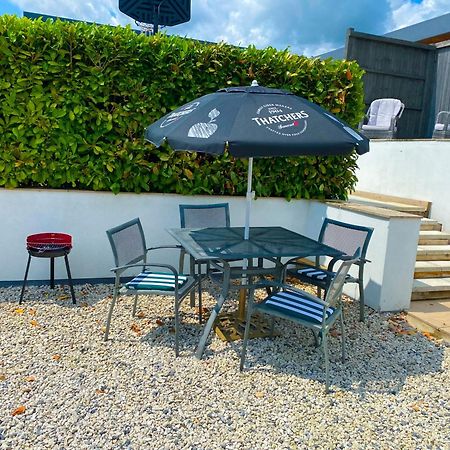 The Retreat, Sauna & Hot Tub, Charming & Cosy Gem Blandford Forum Extérieur photo