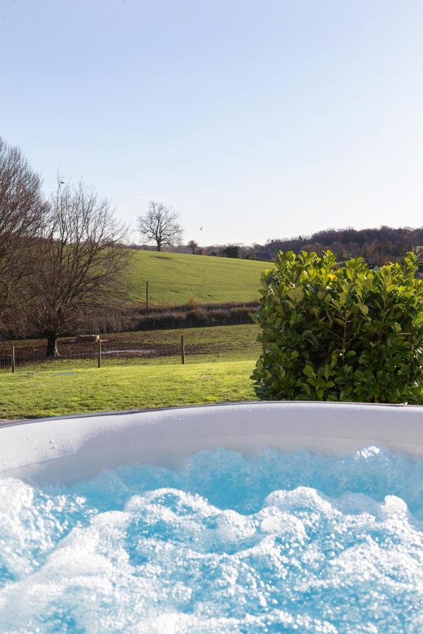 The Retreat, Sauna & Hot Tub, Charming & Cosy Gem Blandford Forum Extérieur photo