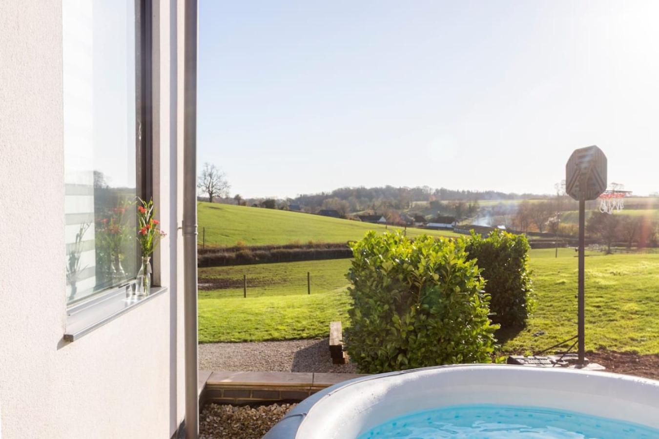 The Retreat, Sauna & Hot Tub, Charming & Cosy Gem Blandford Forum Extérieur photo